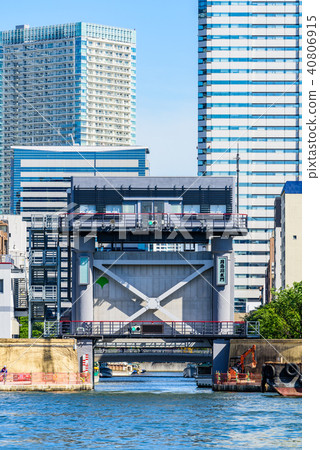 Tsukishima River Lock Gate 40806915