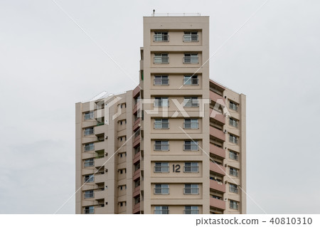 Apartment complex Apartment complex 40810310