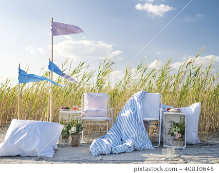 Beach picnic inspiration concept. 40810648