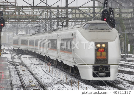 冬季上越線特快草津：651系列車 40811357