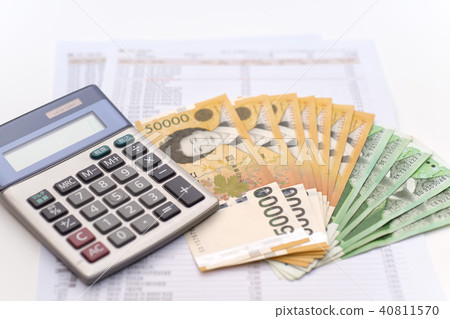 Check your credit card statement history Check your credit card statement history 40811570