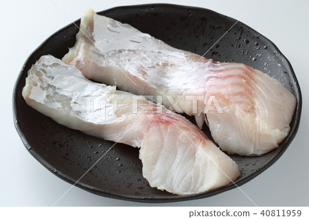 沒有皮膚的生鱈魚 40811959