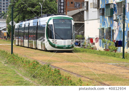 Taiwan Kaohsiung Light Rail 40812934