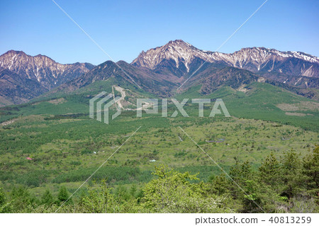Yatsugatake mountain range (at Nobeyama Kogen Hirasawa Pass) 40813259