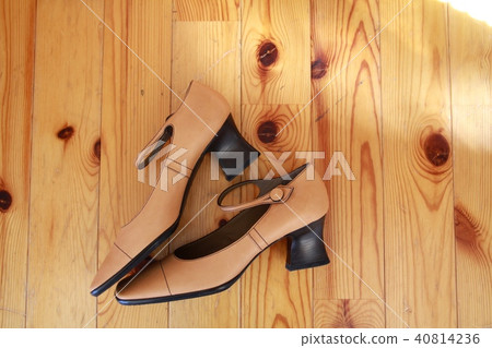 Pumps, heels, ladies' shoes Pumps, heels, ladies' shoes 40814236