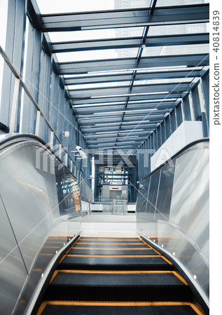 Entrance of moving escalator in modern building Entrance of moving escalator in modern building 40814839