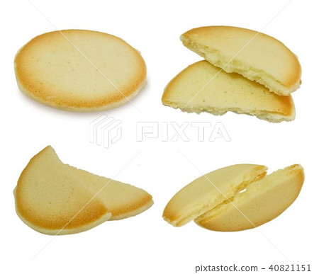 Set of Cheese Cream Crackers on White Background 40821151