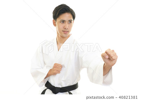 A man who is karate A man who is karate 40821381
