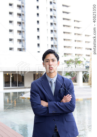 Relaxing men 40825350