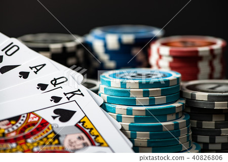 Cards and casino chips 40826806