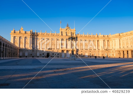 Royal Palace of Madrid Evening Royal Palace of Madrid Evening 40829239