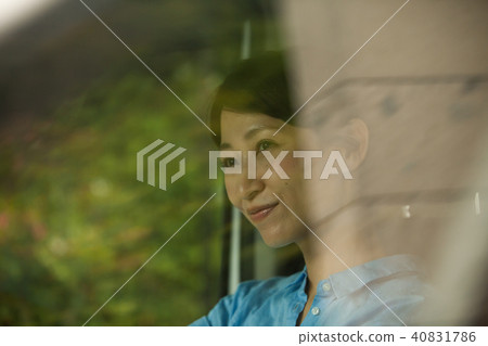 一個女人開車 一個女人開車 40831786
