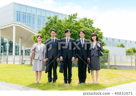 大量的人排隊業務 大量的人排隊業務 40832071