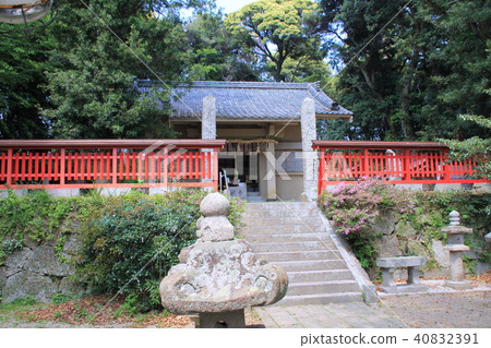 Omori Shrine (catfish shrine) (Fukutsu city) Omori Shrine (catfish shrine) (Fukutsu city) 40832391