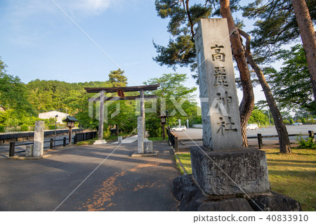 新鮮的綠色埼玉縣日高市的綠葉神社 新鮮的綠色埼玉縣日高市的綠葉神社 40833910