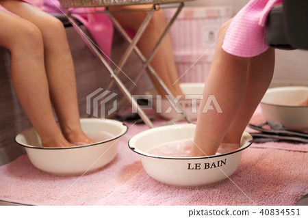 foot bath 40834551