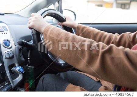 一個女人開車 40834565