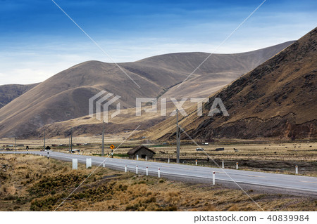 road in the highlands 40839984