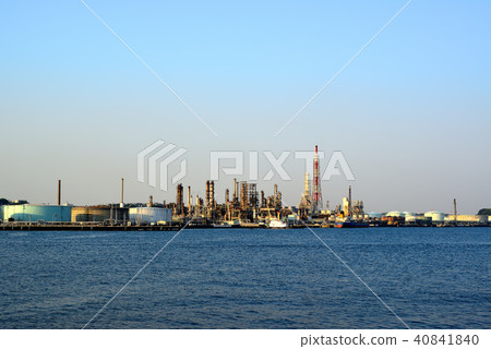 Factory night view of Negishi Bay, Isogo Ward, Yokohama City 40841840