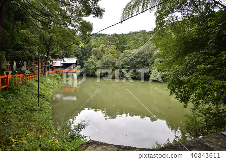 伏見Inari Taisha Inari Shani池塘 伏見Inari Taisha Inari Shani池塘 40843611