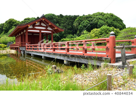 Higashi-in Garden (Pond and blue sky) 40844034