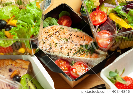 Grilled trout with rice and cherry tomatoes Grilled trout with rice and cherry tomatoes 40844846