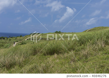 蘭嶼廣闊的青青草原 40846276