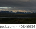 沿著Denali高速公路的湖景和山景 40846936