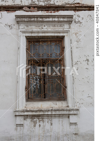 Old abandoned house Old abandoned house 40847841
