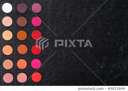 eyeshadow set in flat rows eyeshadow set in flat rows 40853844