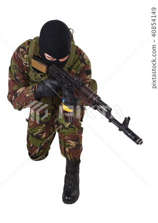 Ukrainian militiaman with kalashnikov rifle 40854149