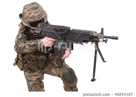 US MARINES with machine gun US MARINES with machine gun 40854187