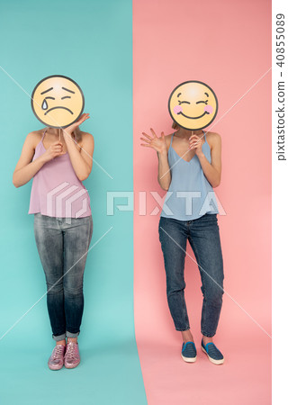 Female pals with different emotions 40855089