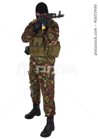 Ukrainian volunteer with kalashnikov rifle Ukrainian volunteer with kalashnikov rifle 40855499