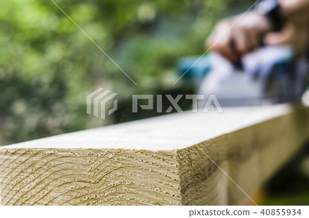 bending the beam 40855934