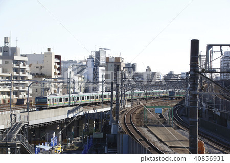 Shonan-Shinjuku Line E231 which goes around Akabane Shonan-Shinjuku Line E231 which goes around Akabane 40856931