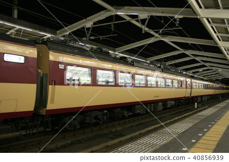 485 series Niigata cars suitable for Maihama Rin (Moha 484, intermediate cars) 485 series Niigata cars suitable for Maihama Rin (Moha 484, intermediate cars) 40856939