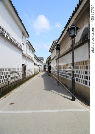 An alley in the Kurashiki beautiful area (back of the former Ohara house) 40857794