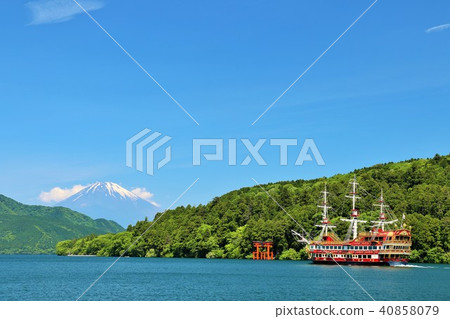 Pirate ship going to Hakone Lake Ashinoko, Kanagawa Prefecture Pirate ship going to Hakone Lake Ashinoko, Kanagawa Prefecture 40858079