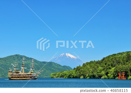 Pirate ship going to Hakone Lake Ashinoko, Kanagawa Prefecture 40858115