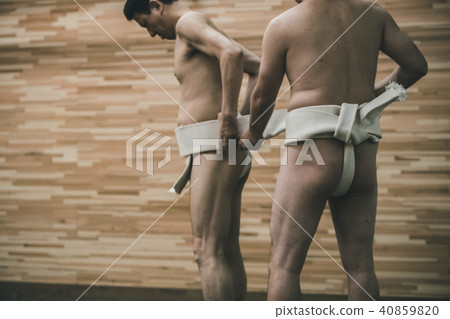 相撲選手的纏腰帶 繫牢 領帶 40859820