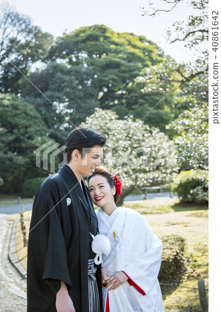 日本禮服婚禮新娘和新郎 日本禮服婚禮新娘和新郎 40861642