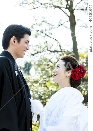 日本禮服婚禮新娘和新郎 日本禮服婚禮新娘和新郎 40861643