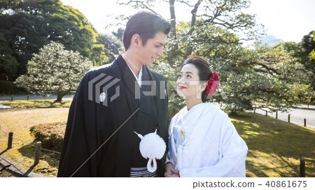 日本禮服婚禮新娘和新郎 日本禮服婚禮新娘和新郎 40861675