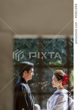 Japanese dress wedding bride and groom 40861894