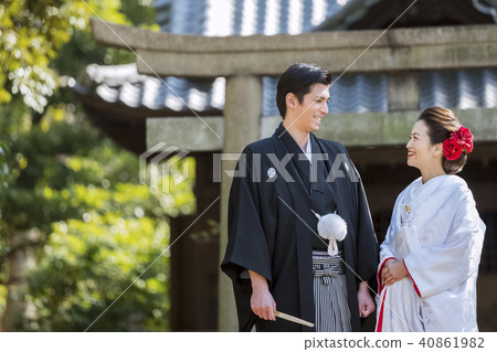 日本禮服婚禮新娘和新郎 40861982