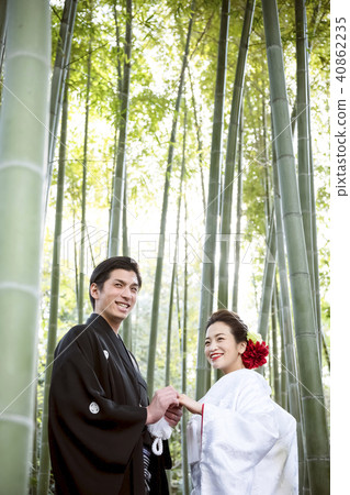 Japanese dress wedding bride and groom 40862235