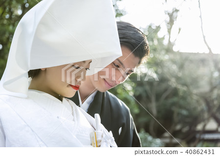 Japanese dress wedding bride and groom 40862431