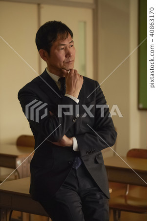 男老師的肖像 40863170