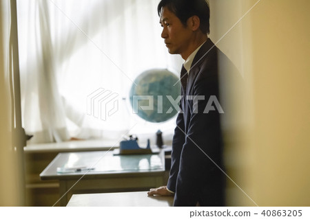 Male teacher portrait 40863205